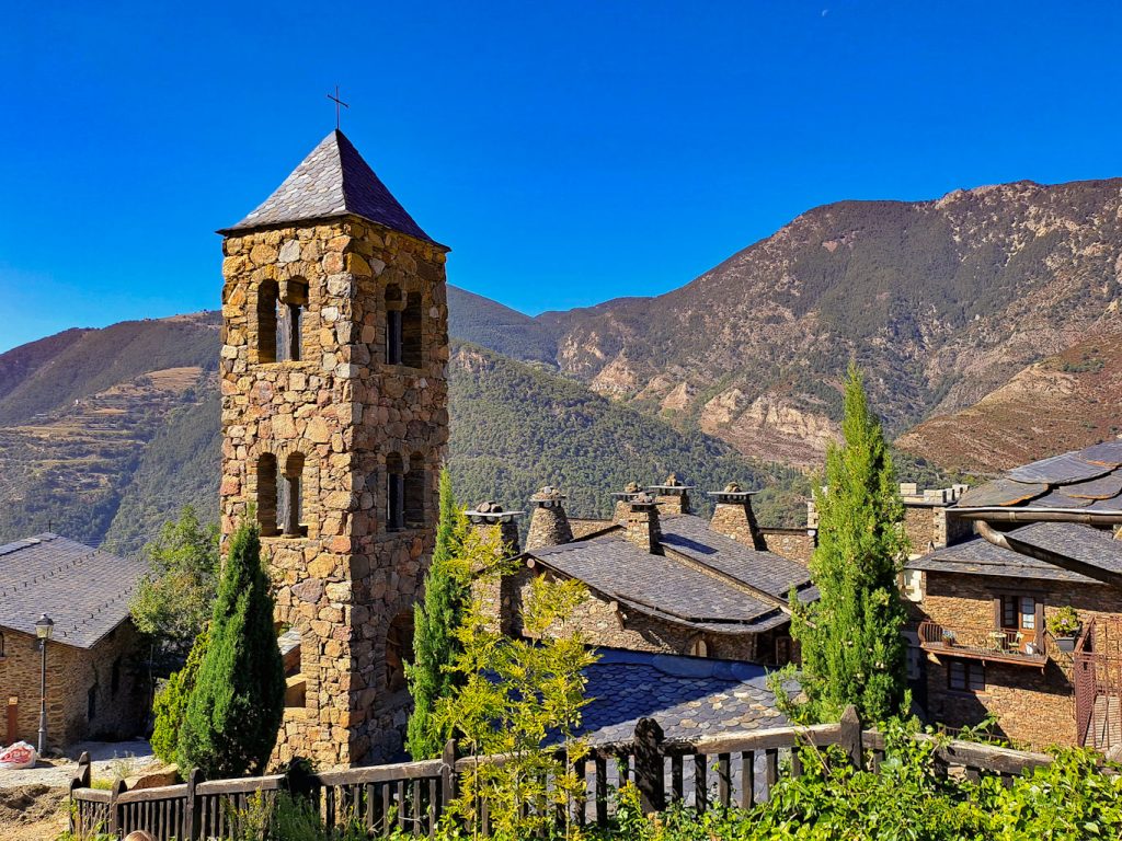 Экскурсии из Барселоны - Андорра и Пиренеи